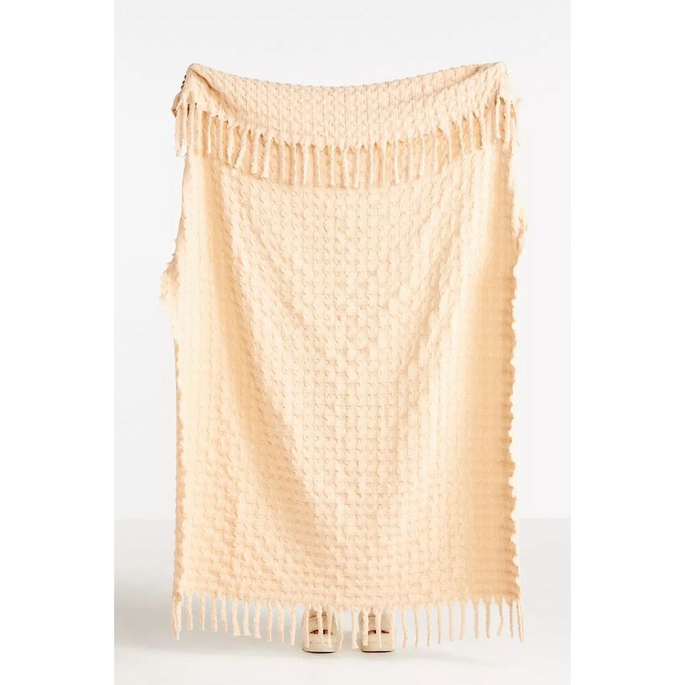 NWT Anthropologie Tasseled Lucille Throw Blanket In Cream Pink 50x70”